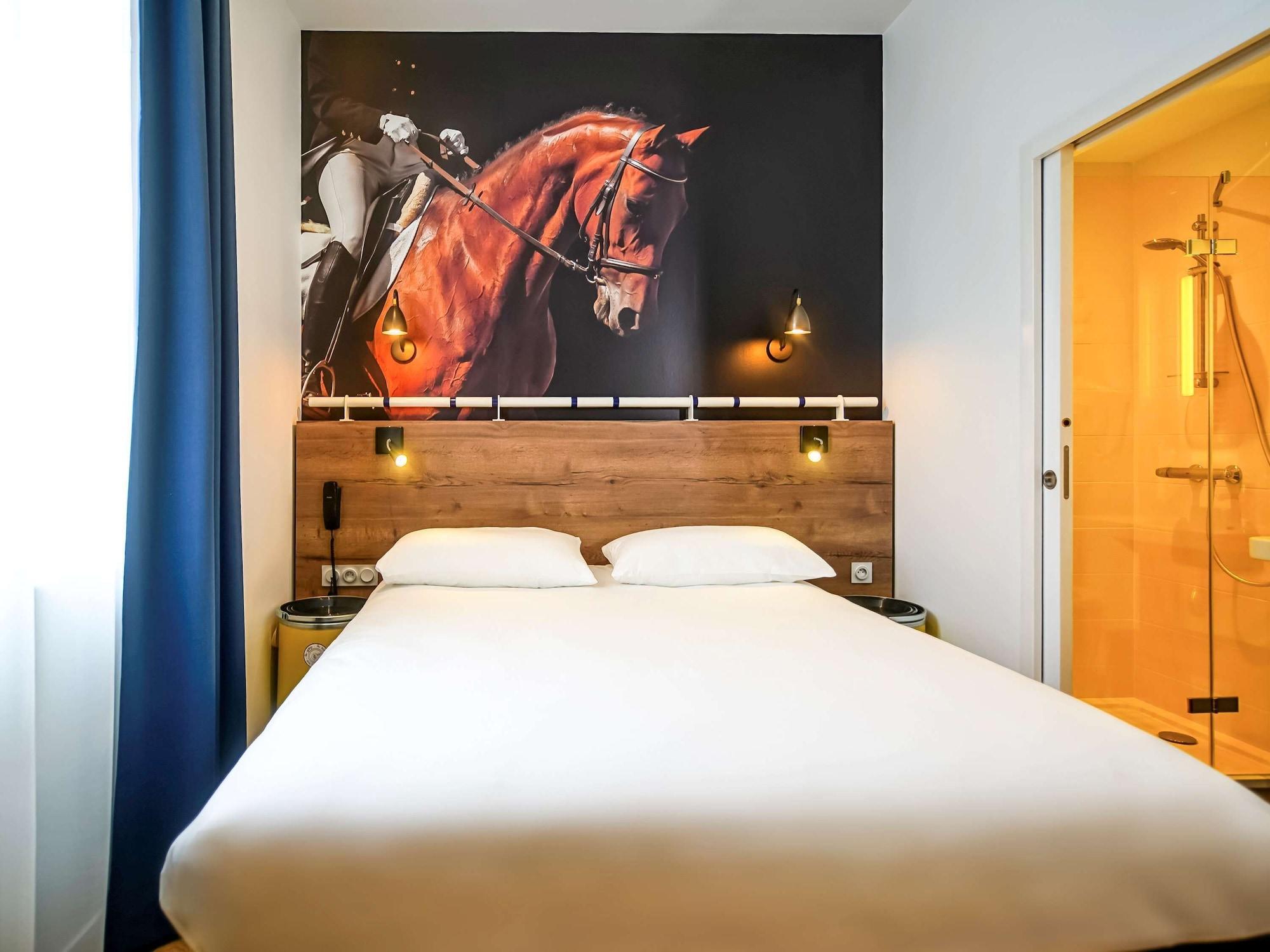 Ibis Styles Saumur Gare Centre Екстер'єр фото