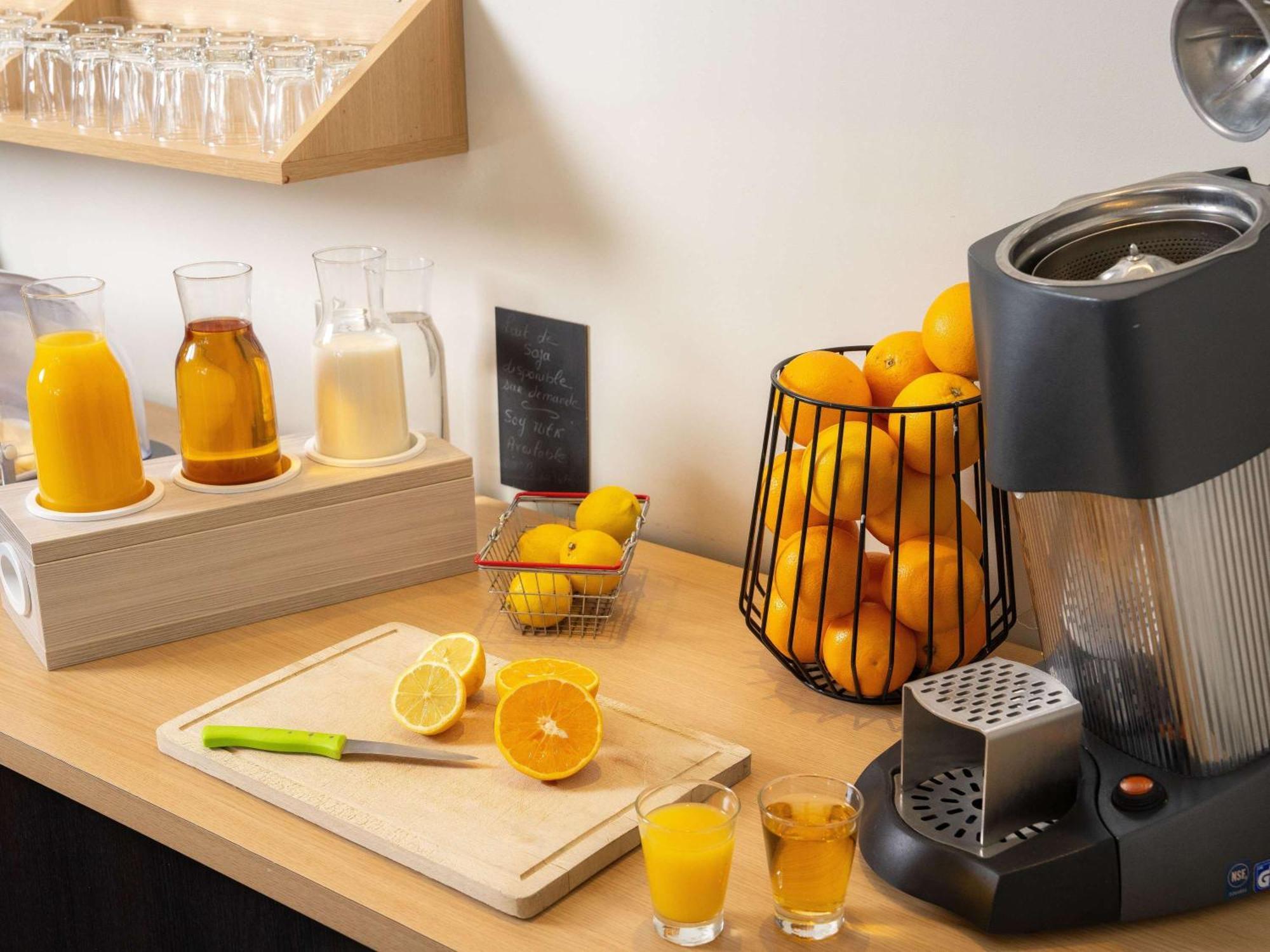 Ibis Styles Saumur Gare Centre Екстер'єр фото