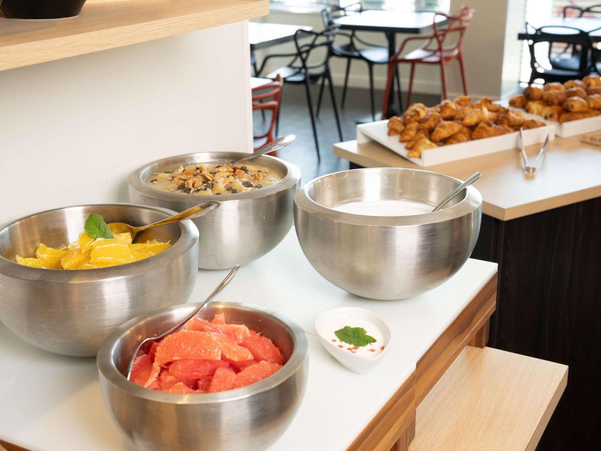 Ibis Styles Saumur Gare Centre Екстер'єр фото