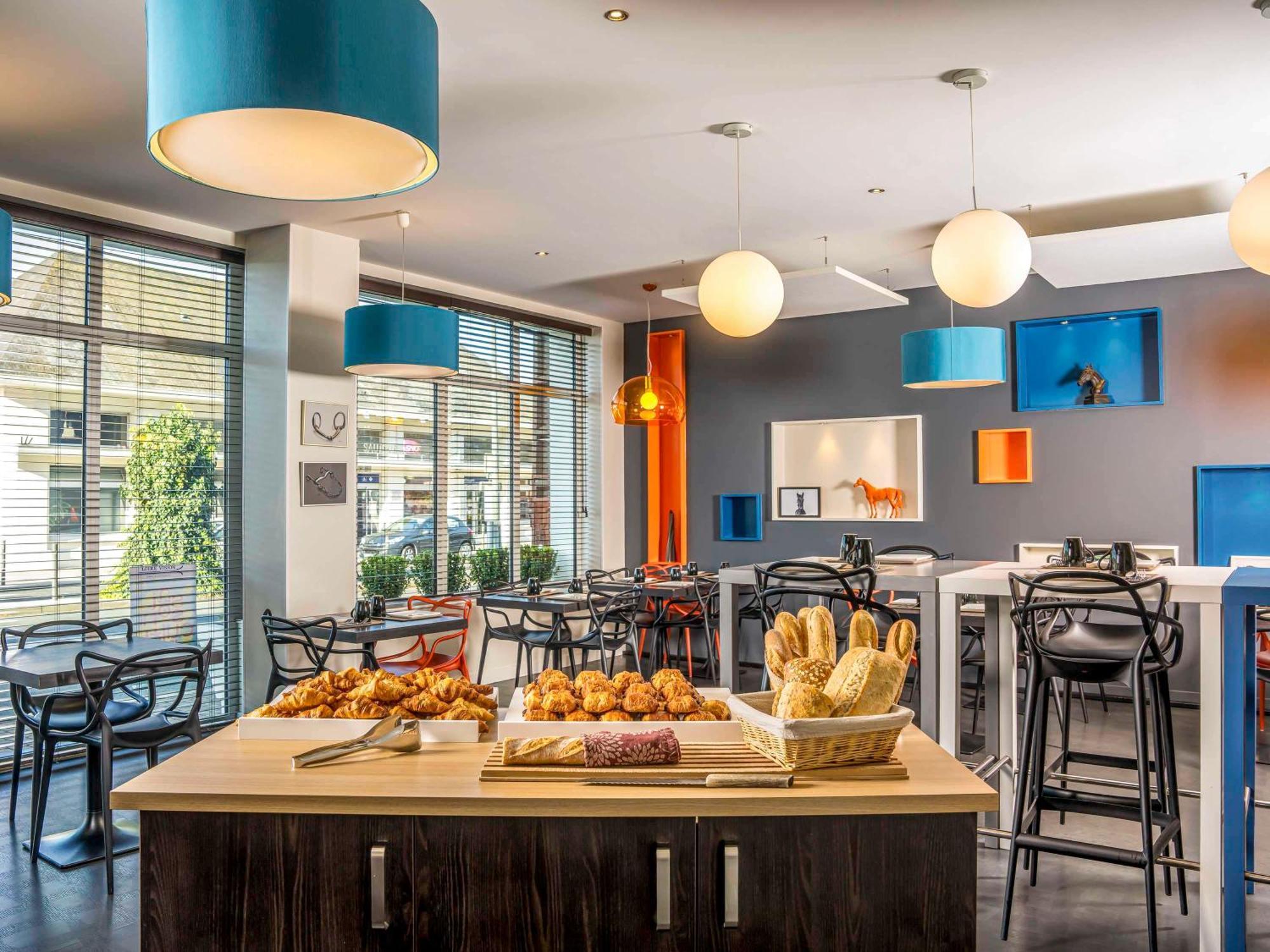 Ibis Styles Saumur Gare Centre Екстер'єр фото