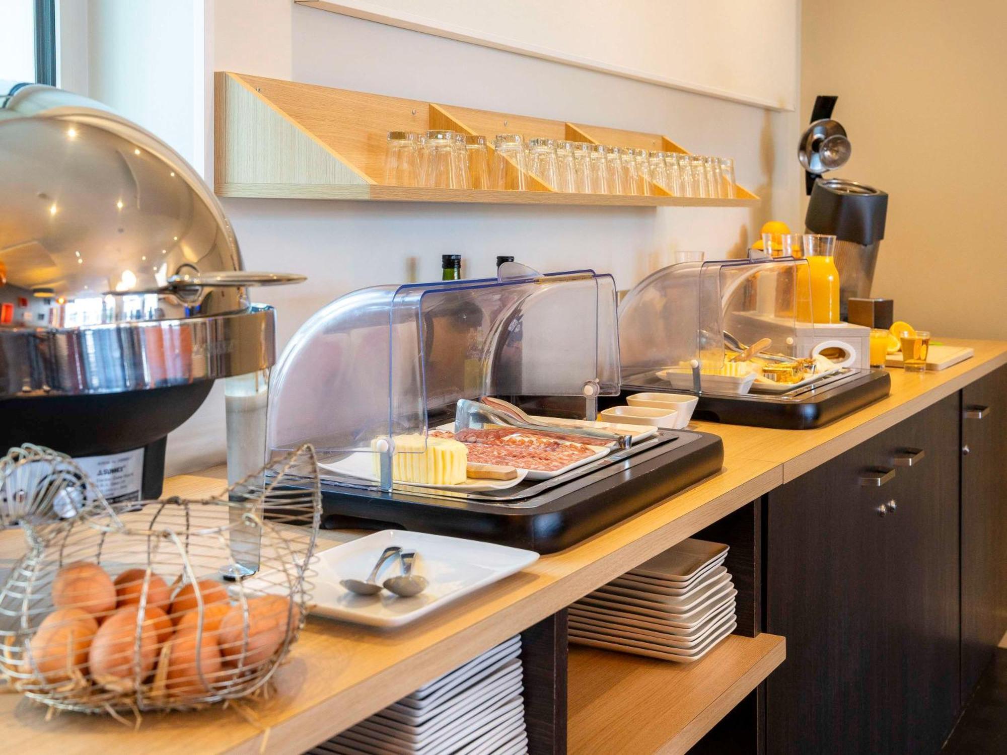 Ibis Styles Saumur Gare Centre Екстер'єр фото