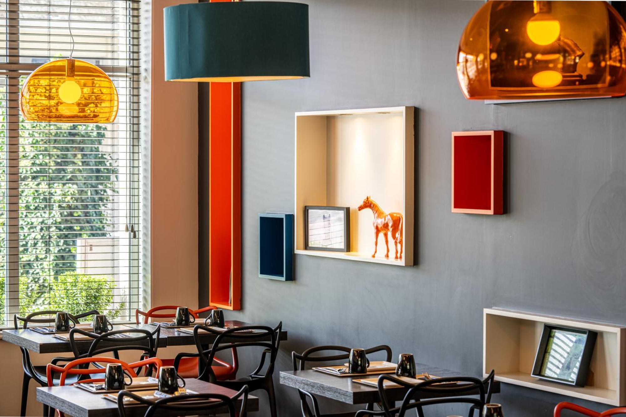 Ibis Styles Saumur Gare Centre Екстер'єр фото