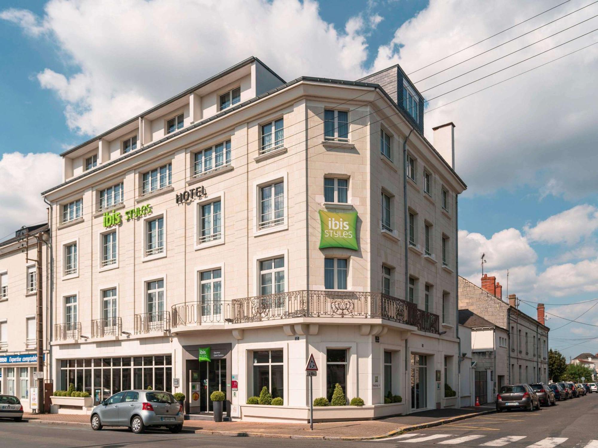 Ibis Styles Saumur Gare Centre Екстер'єр фото